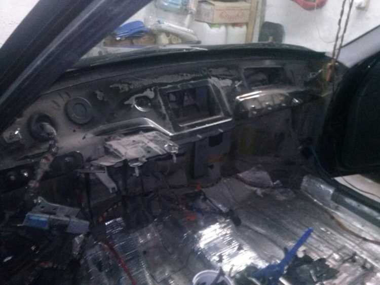 Удаление потолочной обшивки