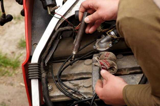 Где купить запчасти для тросика газа УАЗ 4693151 2