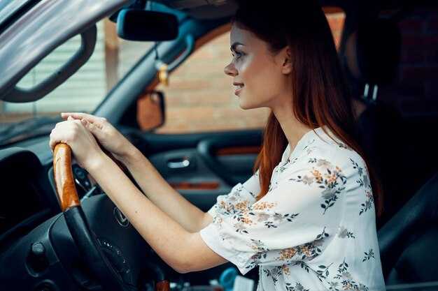 Авто с высокими рейтингами безопасности для женщин